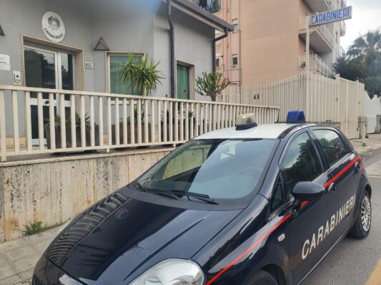 Villabate, cocaina e 70mila euro nascosti in casa