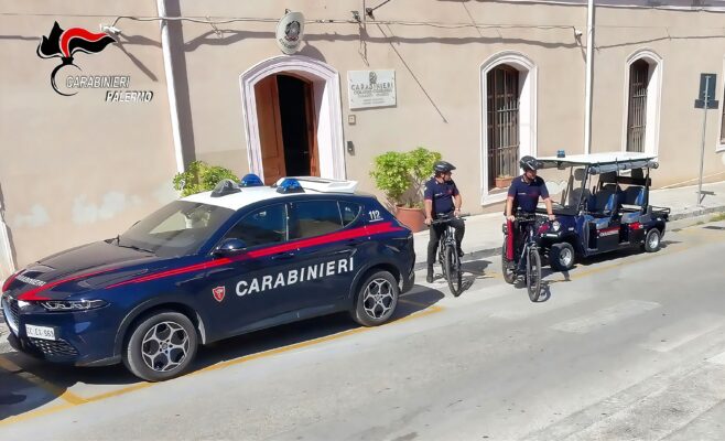 Lascari, casa di appuntamenti con oltre 300 clienti: coniugi nei guai, indagati anche i figli