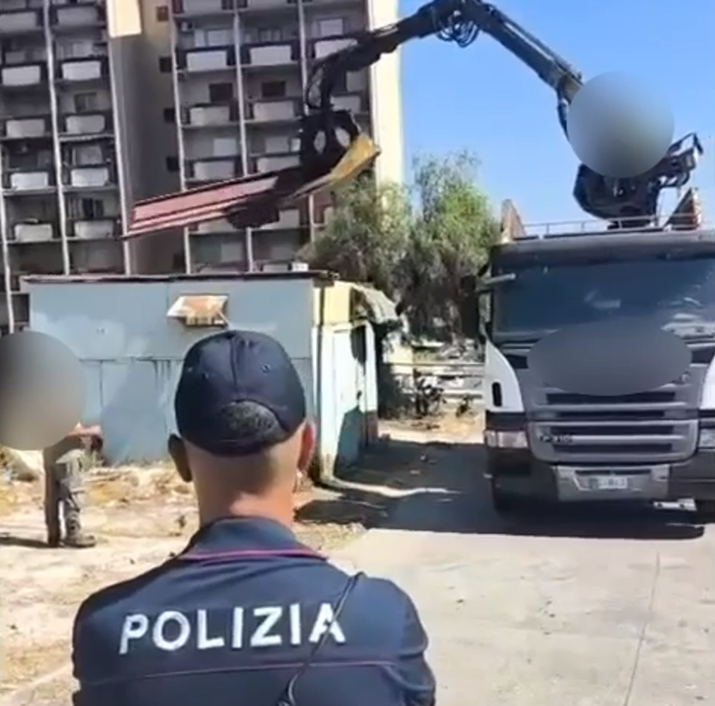 Librino, maxi operazione antidegrado: 8 camion di rifiuti rimossi e sanzioni per 47mila euro