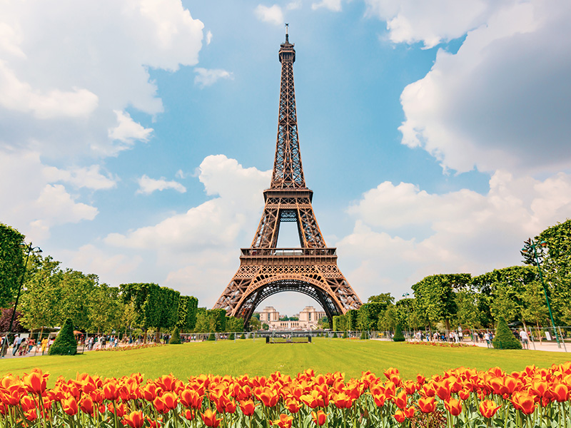 Viaggi organizzati in Francia a Natale: come cambia Parigi durante le feste