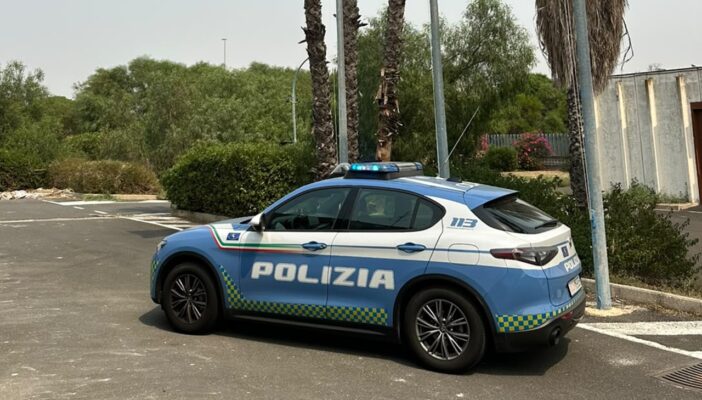 Paura sull’A19, cane aggredisce la proprietaria e la morde alla testa: donna in codice rosso
