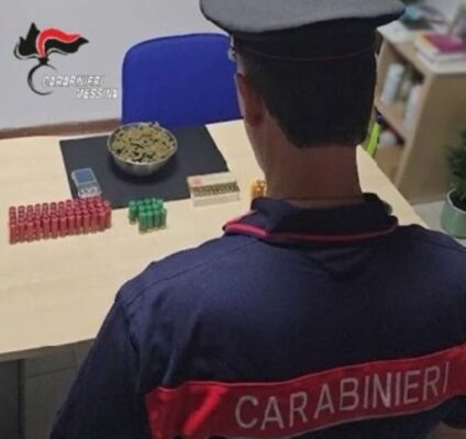 Sorpreso con munizioni in auto e marijuana in casa: arrestato 37enne nel Messinese