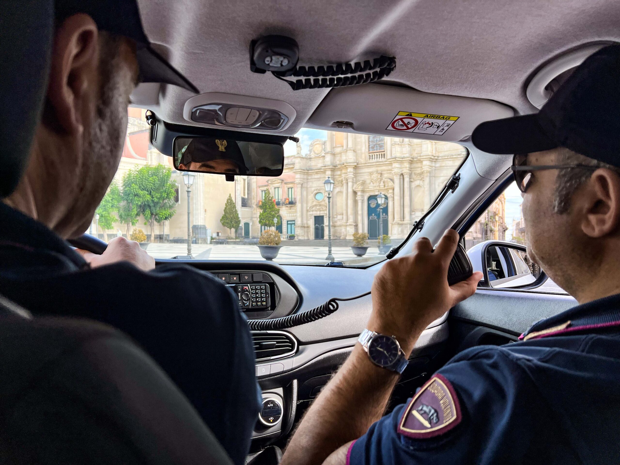 Acireale, vede un ragazzino sulla bici elettrica che gli avevano rubato: la riconosce e chiama la Polizia