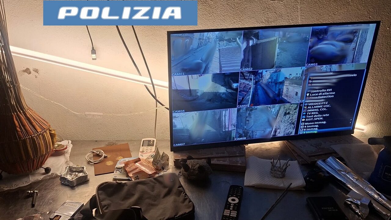 Spaccio a San Cristoforo, blitz antidroga porta all’arresto di una coppia di spacciatori