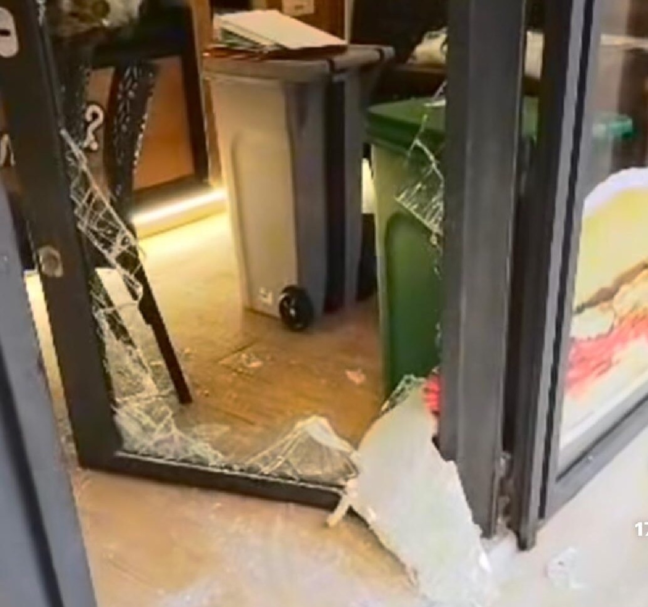 Furto con spaccata alla celebre catena “Con mollica o senza”, inaugurato da 48 ore a Palermo