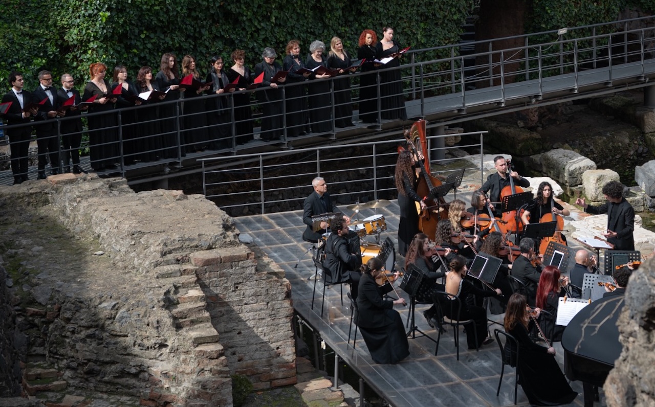 Cavalleria Rusticana e il cinema di Visconti: l’opera verista si fa set al Teatro antico di Catania