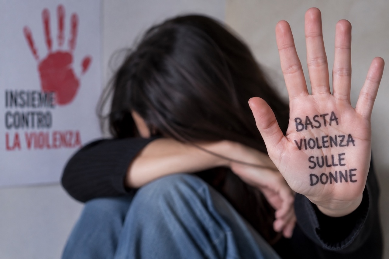 Donne vittime di violenza, riaperti i termini per il Reddito di libertà: domande entro il 30 ottobre