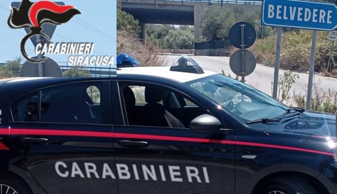 Fermato in scooter a 18 anni, nel portaoggetti spuntano 100 grammi di hashish: altra droga trovata in casa
