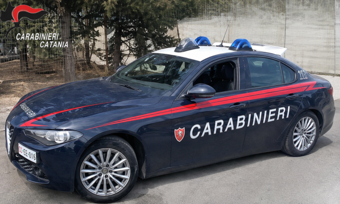 Mascalucia, piomba a casa dell’ex e la minaccia nonostante il divieto: denunciato 56enne