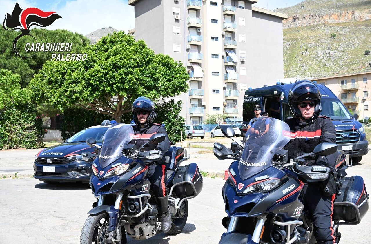 Controlli e perlustrazioni stradali a Palermo, tre arresti e una denuncia