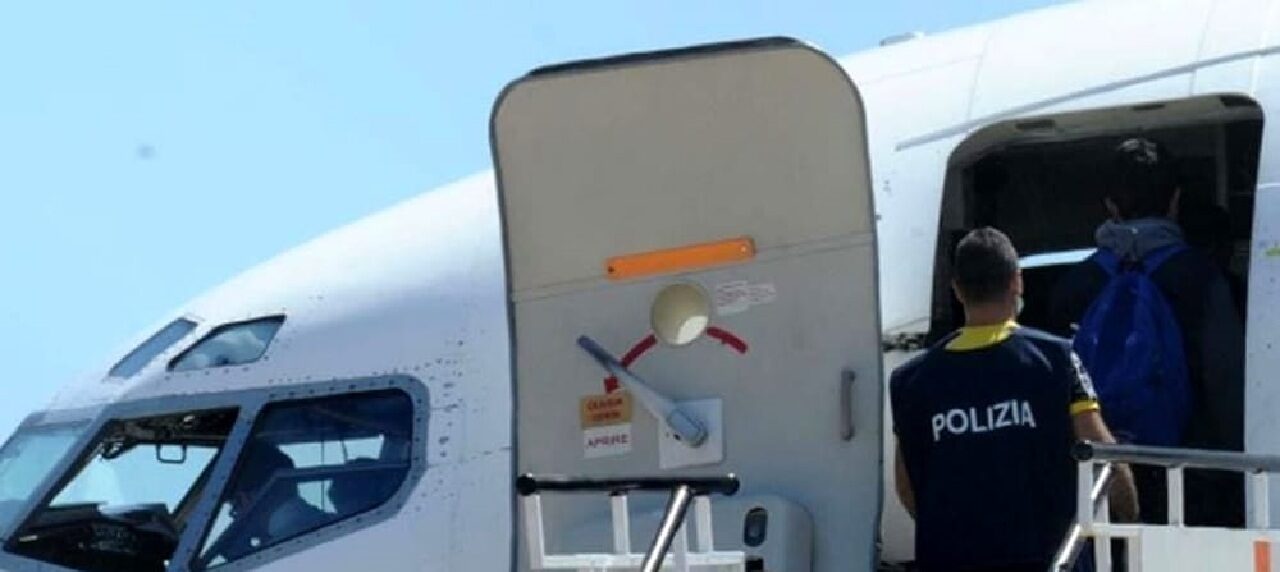 Siracusa, rimpatriato extracomunitario dopo aver espiato la pena per il reato di ricettazione