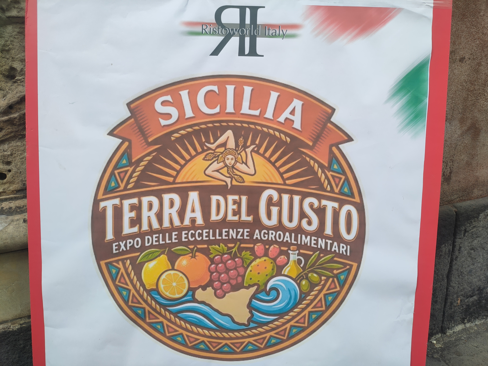 Catania, gli studenti del Fermi-Eredia protagonisti di “Sicilia Terra del Gusto”: accoglienza e professionalità al servizio dell’evento