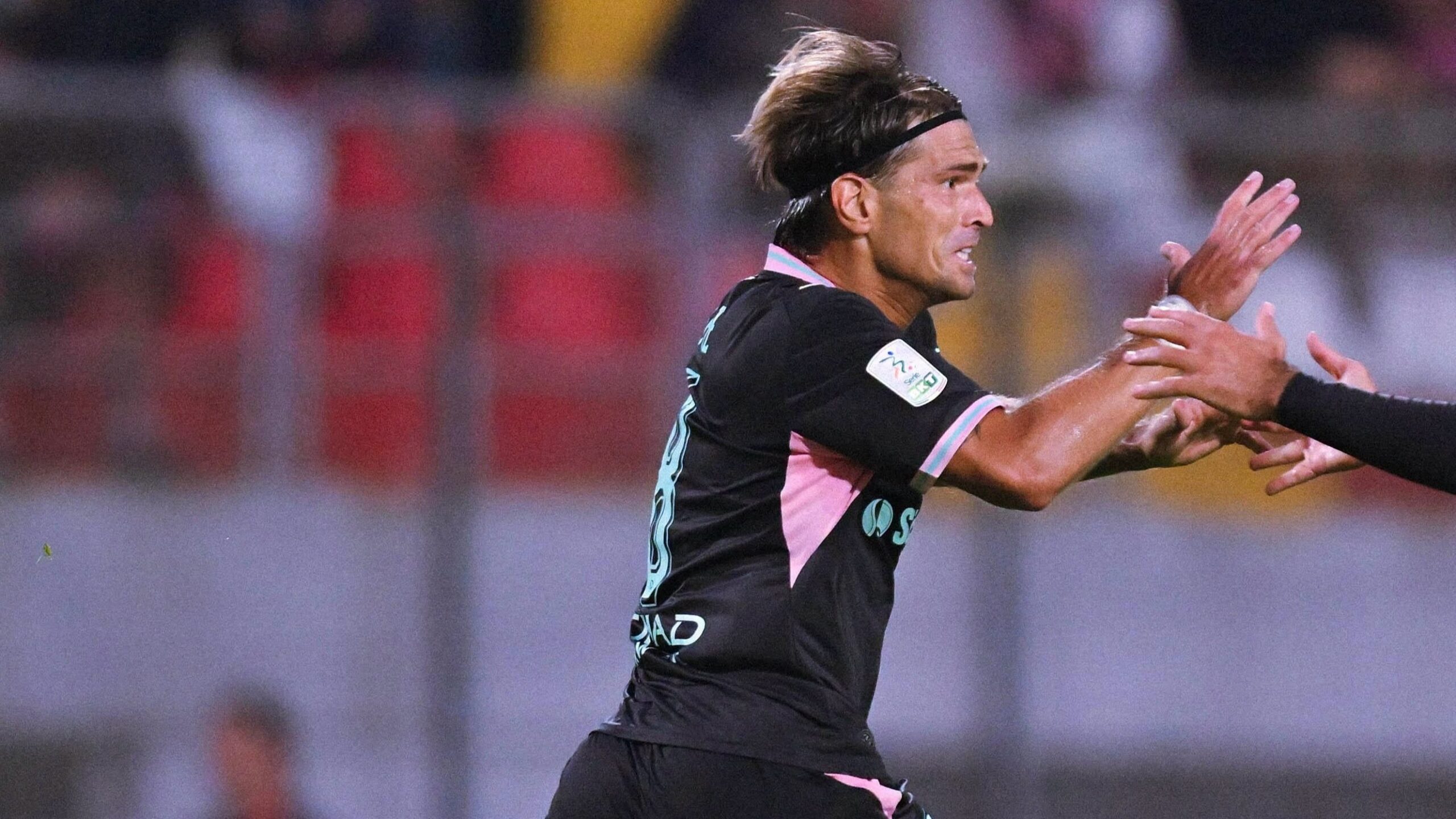 Palermo, colpo da capolista a Mantova: Segre e Hernani firmano lo 0-2 al “Martelli”