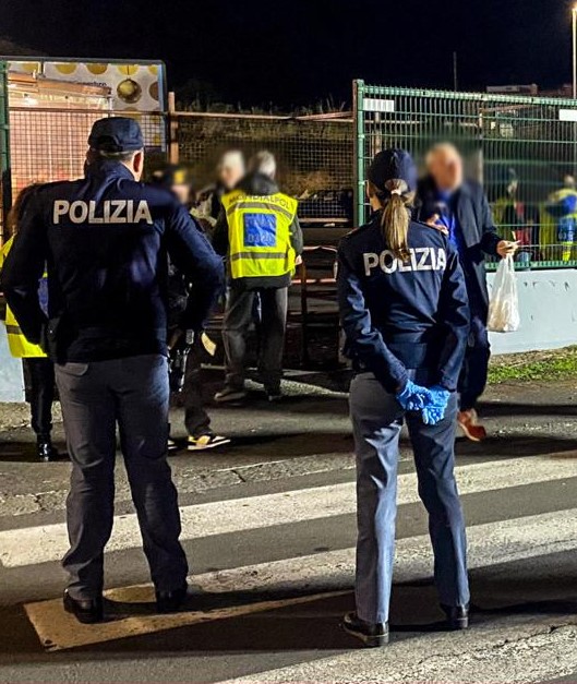 Fumogeno nascosto nella biancheria intima per entrare al Massimino: Daspo per due tifosi del Catania