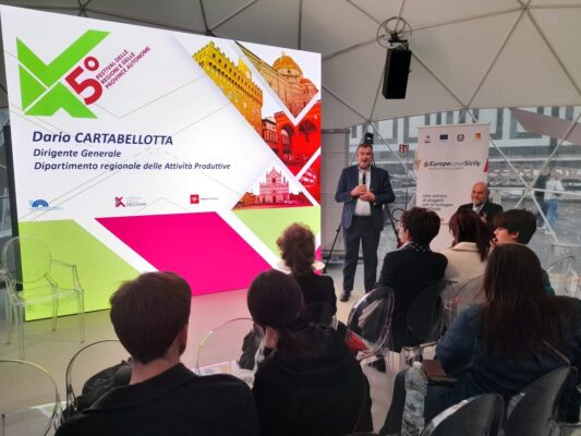 Sicilia, intelligenza artificiale per diagnosi precoci e cure personalizzate: il progetto Ri-Health presentato a Firenze