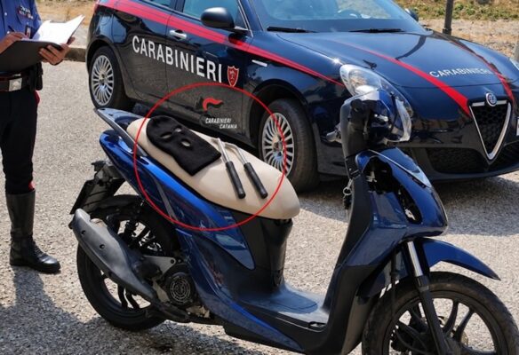 In giro con scooter rubato e targa contraffatta: arrestato nel Catanese