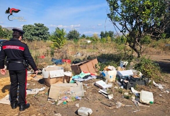 Roghi di rifiuti in terreni adibiti a discarica, denunciato un 68enne di Giarre
