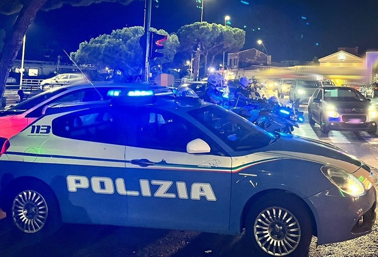 Catania, controlli a tappeto durante la movida: 62 multe, 37 mezzi sequestrati o fermati e otto parcheggiatori abusivi sanzionati