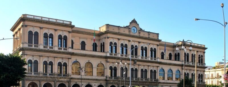 Palermo, picchiato e lasciato a terra privo di sensi vicino alla stazione centrale: ricoverato in gravi condizioni un 22enne