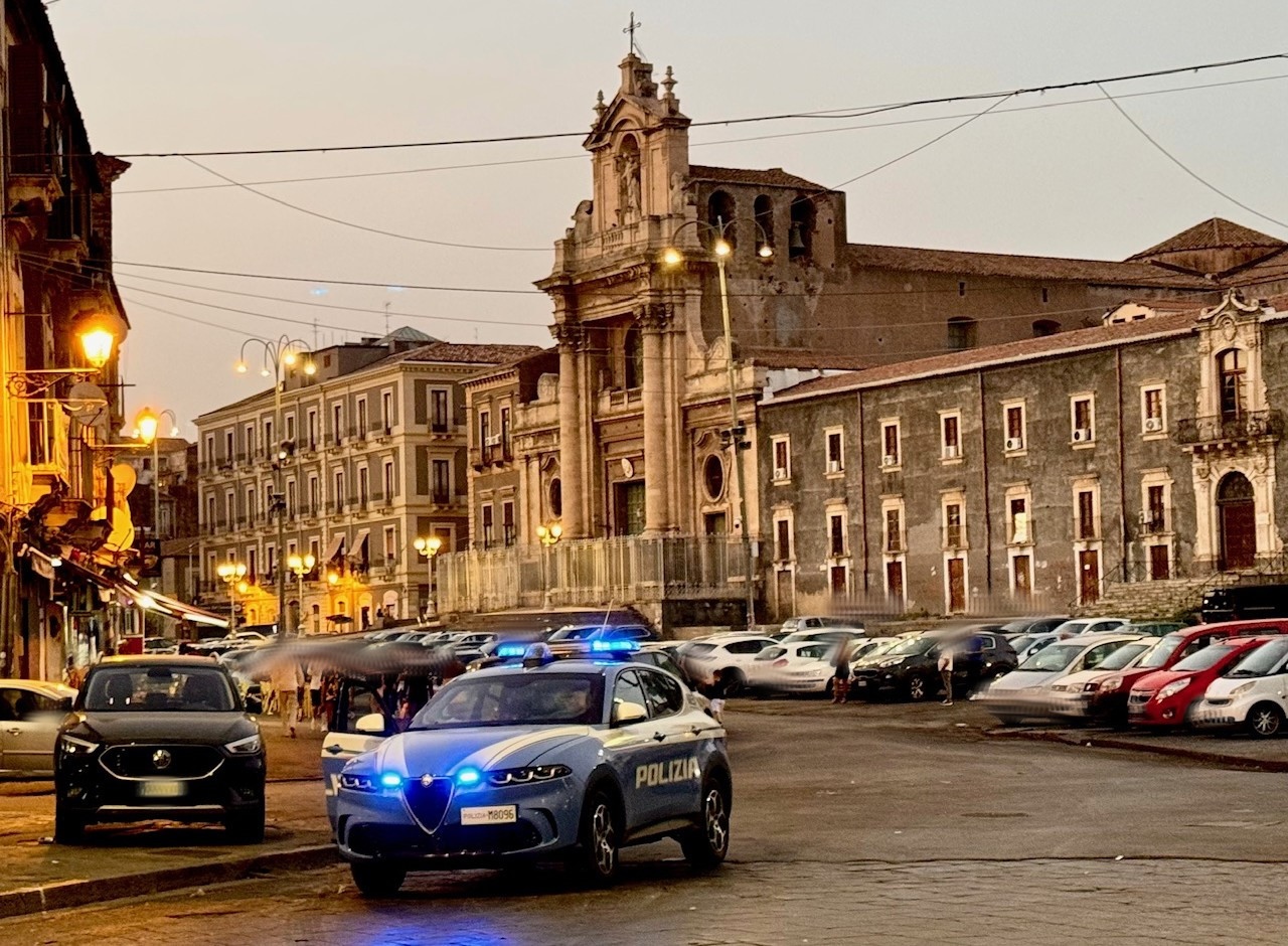 Droga nel contatore dell’acqua e proiettile in casa: in manette 71enne catanese