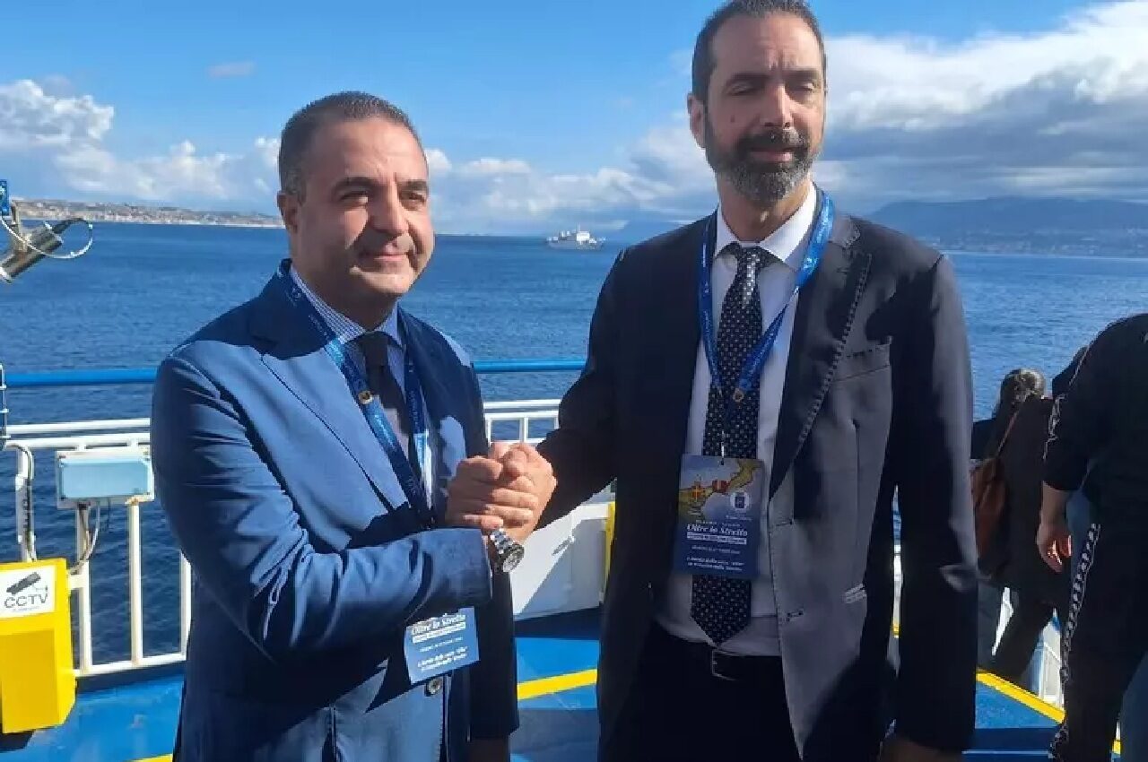 Stretto di Messina, firmato protocollo d’intesa per l’Area Metropolitana integrata dello Stretto