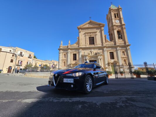 “O torni con me o finisci in una bara”: botte e minacce all’ex, 27enne in carcere a Termini Imerese