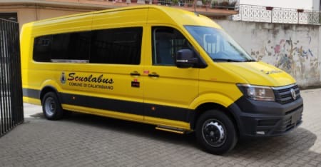 scuolabus calatabiano