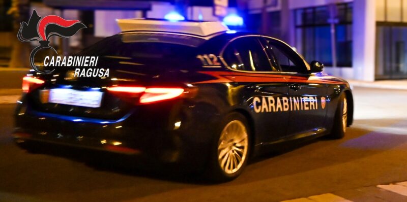 Acate, lite tra coinquilini finisce a coltellate: ferito un uomo, denunciato un 21enne