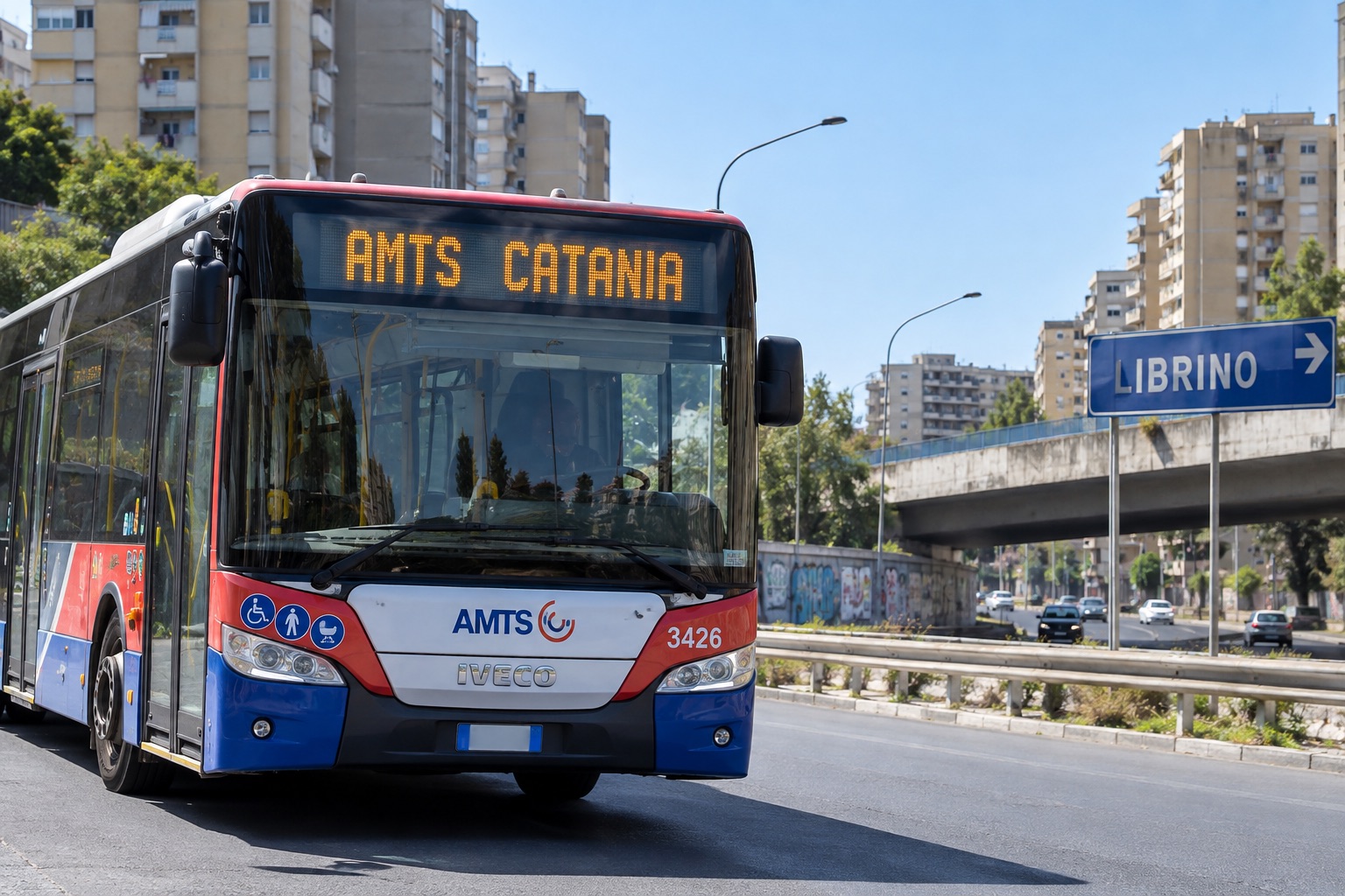 Atti vandalici, ancora un autobus AMTS preso di mira a Librino: cambiano i percorsi di due linee