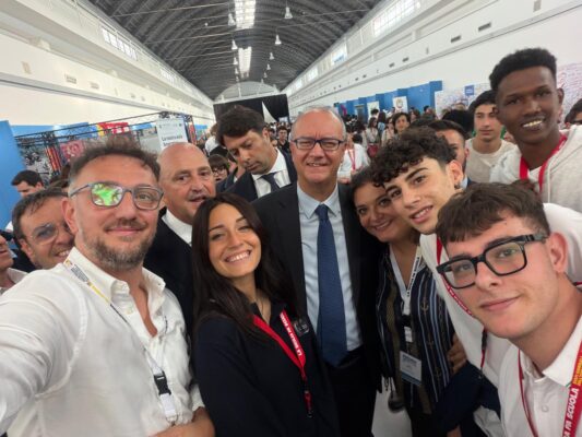 Stati Generali dell’Istruzione a Palermo, gli ITS Academy protagonisti: Valditara applaude, Turano elogia i risultati occupazionali dell’ITS di Catania
