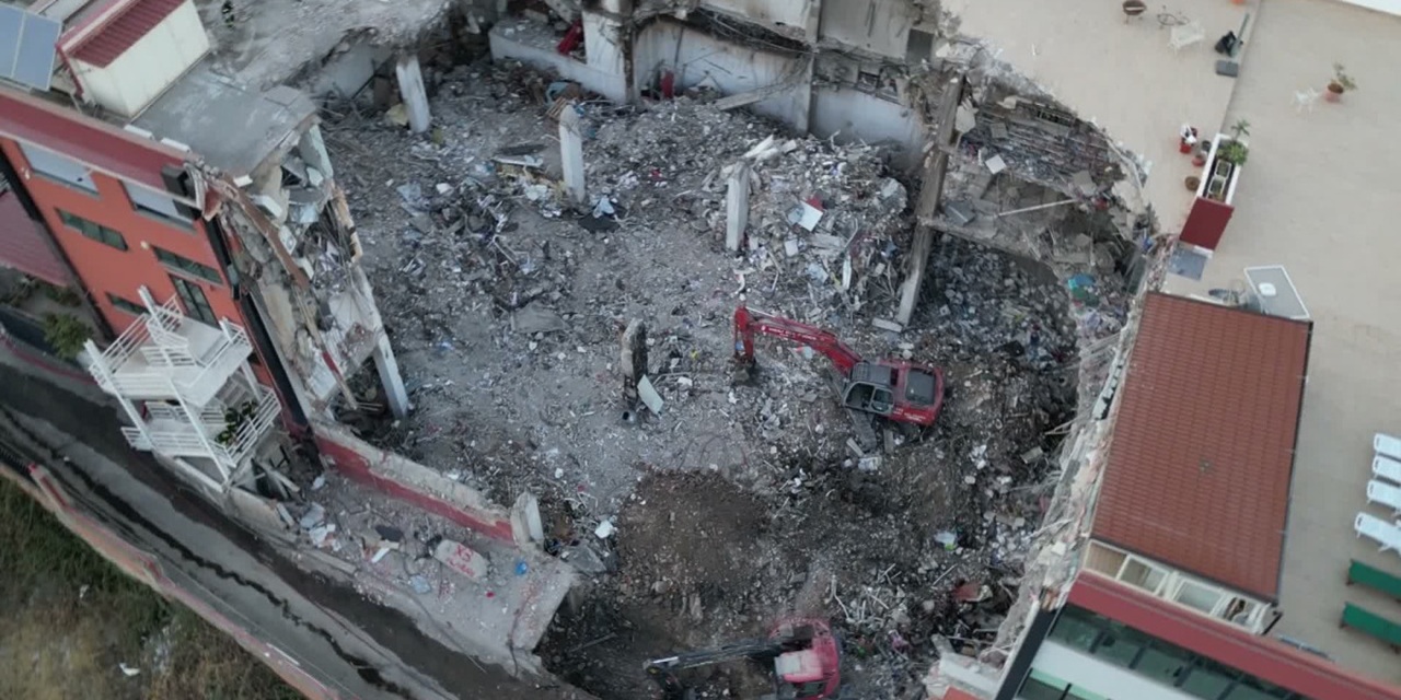 Messina, spunta un video inedito del crollo della palazzina di Pistunina: cinque indagati