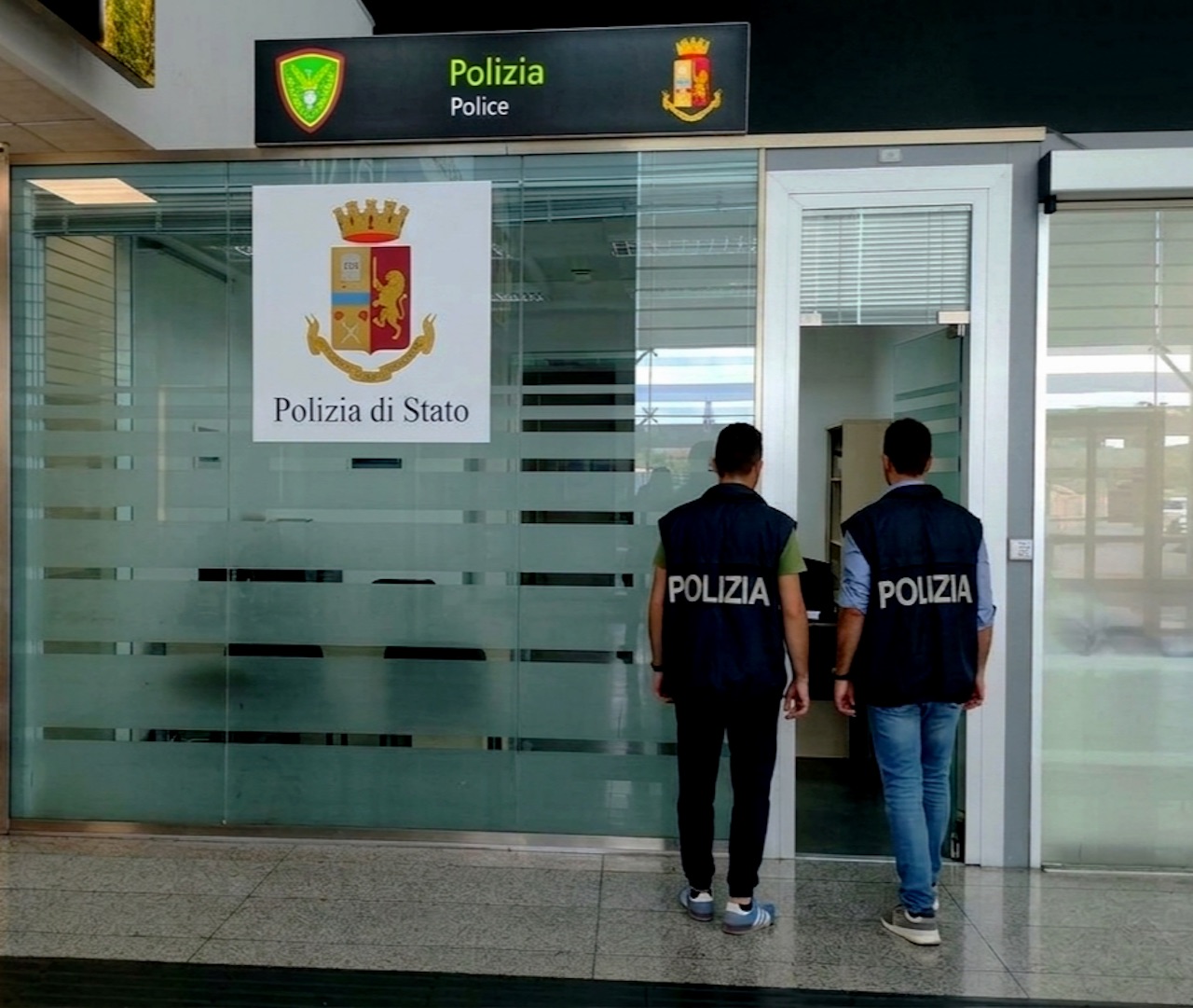 Convinta di noleggiare un’auto online, viene raggirata. Il caso a Catania