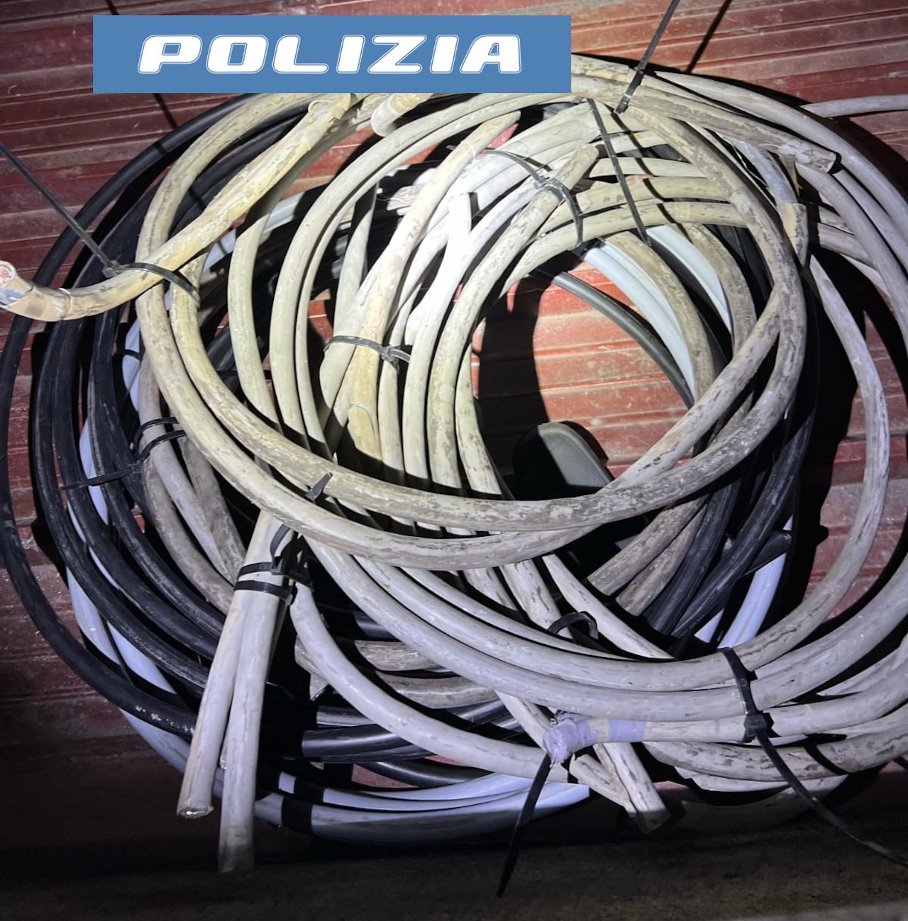 Sorpreso a rubare cavi di rame nella stazione Fce dismessa di Nesima: arrestato 59enne