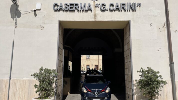 Spaccio a Palermo: arrestato un pusher 20enne e trovato hashish a carico di ignoti