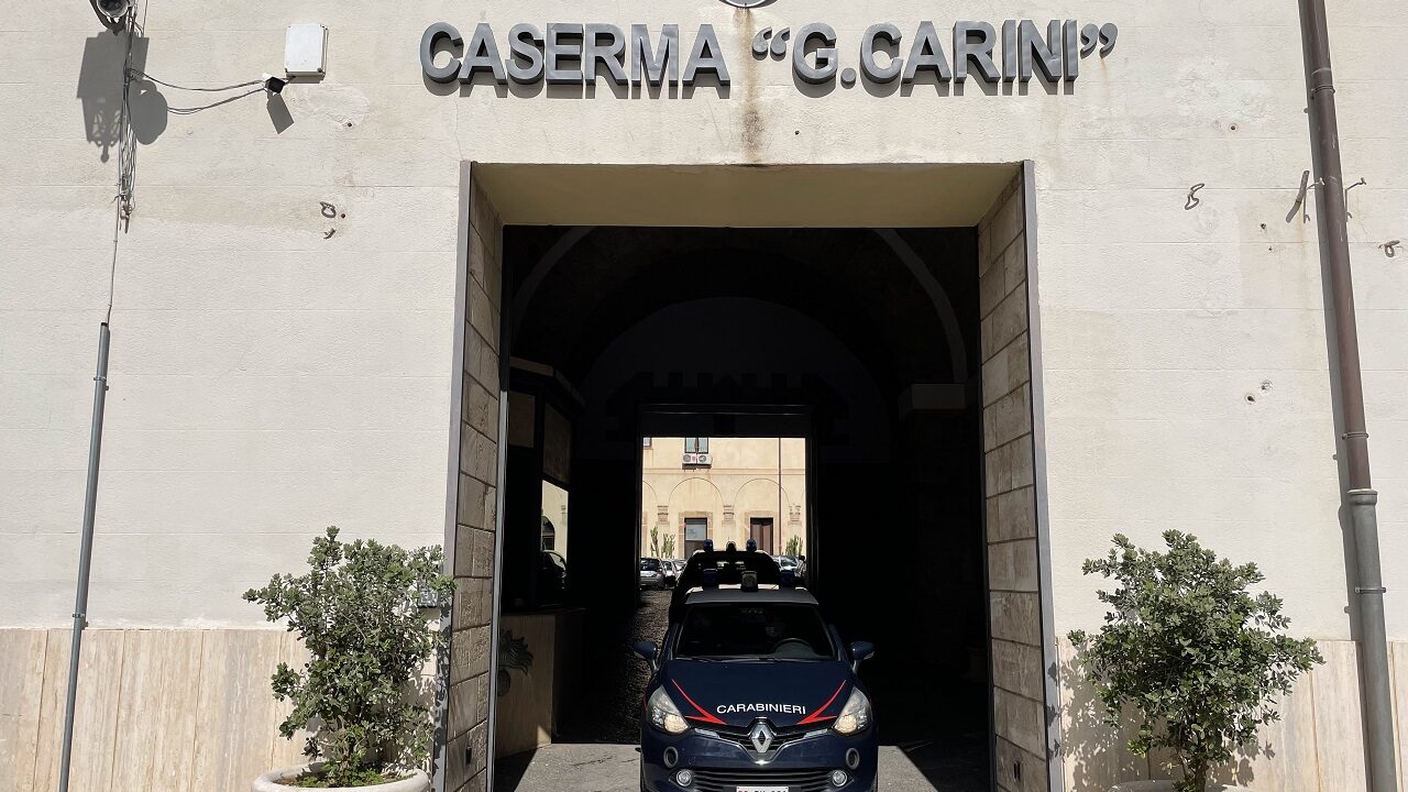 Spaccio a Palermo: arrestato un pusher 20enne e trovato hashish a carico di ignoti