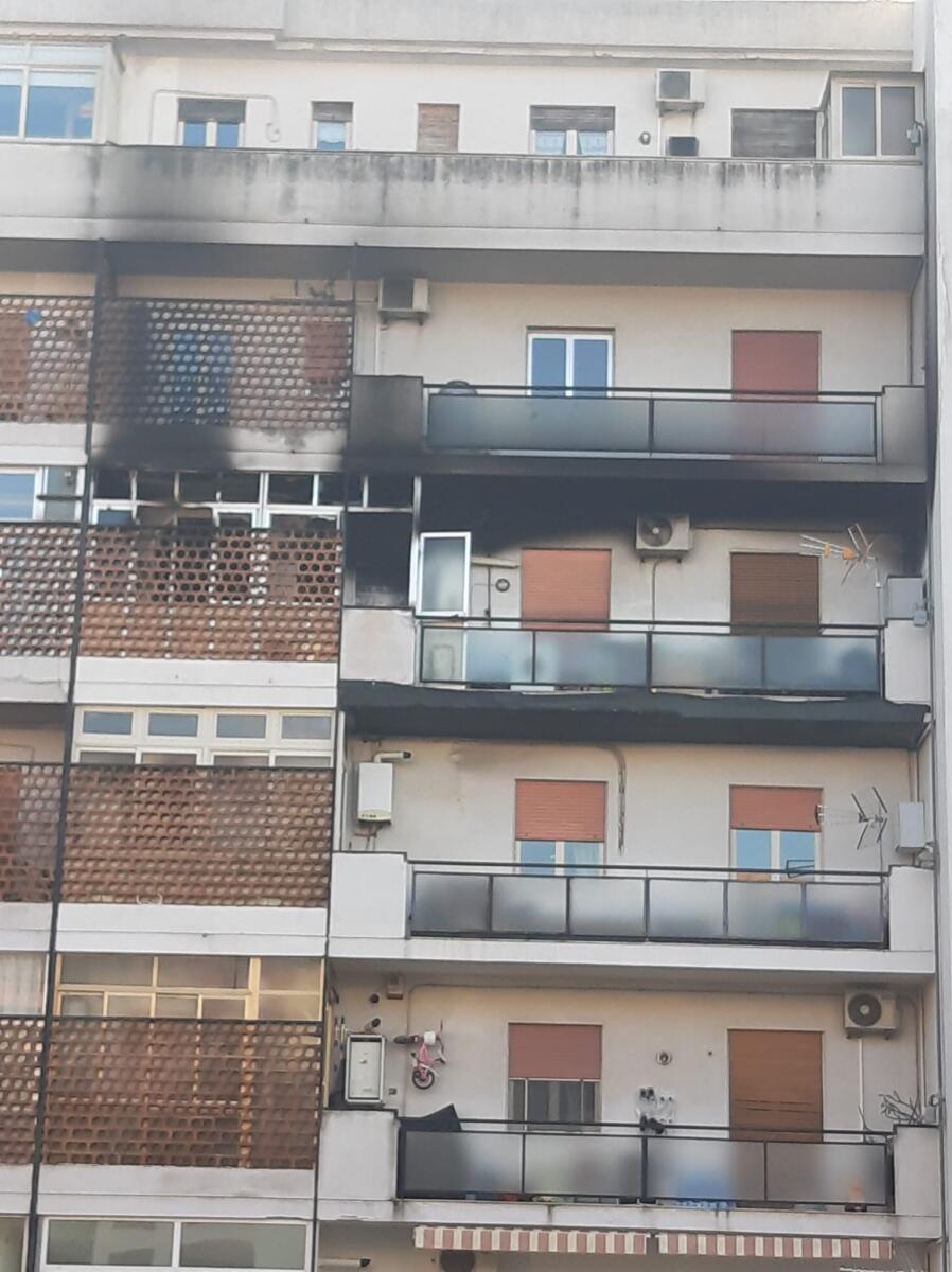 Incendio Palermo