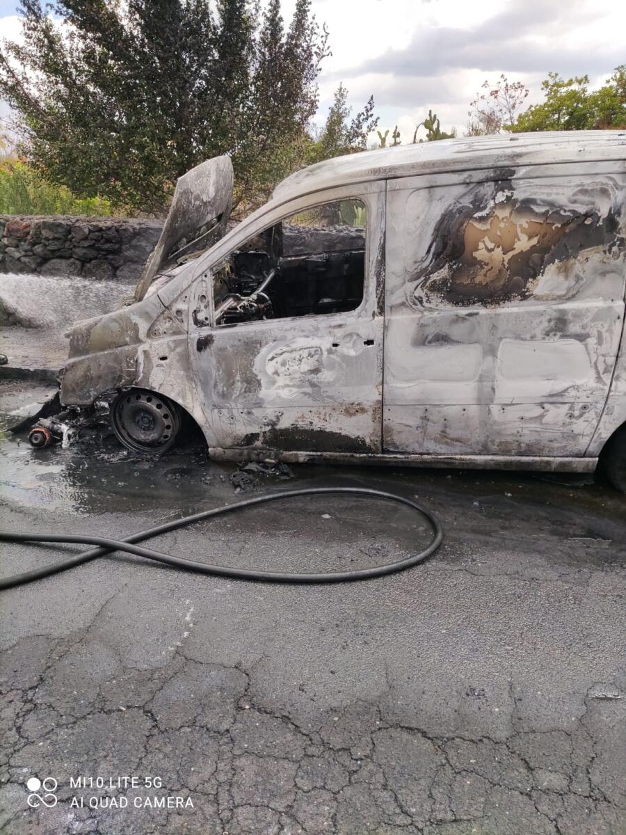 Incendio Paternò 20 aprile 2021 2