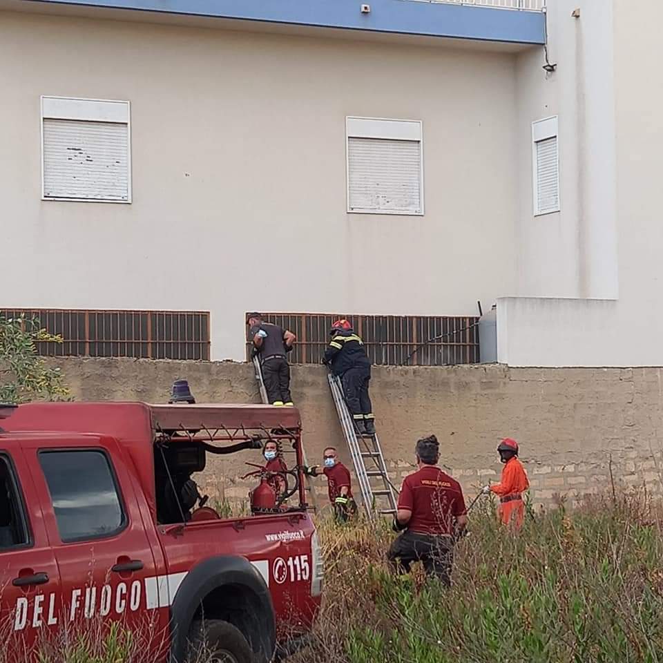 Incendio via Firenze Vittoria (11)