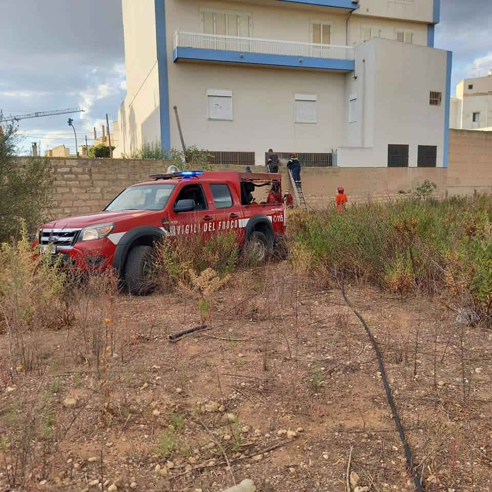Incendio via Firenze Vittoria (12)