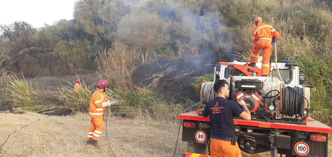 Incendio via Firenze Vittoria (8)