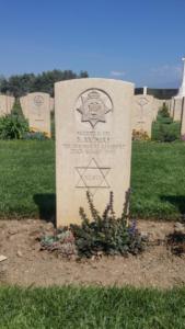 “Morti perché potessimo vivere”: il prezzo della libertà dal nazifascimo nel ricordo dei caduti del “Catania British Cemetery”. LE FOTO.jpg