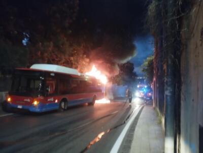 Autobus incendio Catania 3