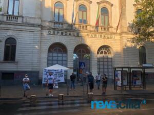 Ex autisti One Emergenza Catania protestano di fronte all'ospedale Garibaldi (4)
