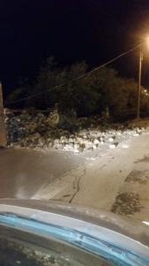 crolli terremoto 26 dicembre 2018 Santa Venerina Zafferana