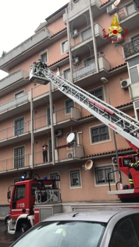 Incendio Largo Umberto Spadaro Catania