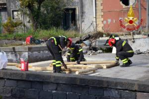 Sisma di Santo Stefano: vigili del fuoco mettono in sicurezza muro sulla SP 148