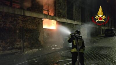 Incendio via Cristoforo Colombo 4