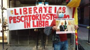 Presidio a Catania per la liberazione dei pescatori prigionieri in Libia (4)