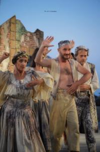 Trionfano le stelle a Segesta con "La Casa del Fantasma" di Paluto