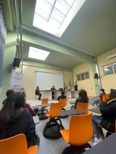 Il Liceo Classico "Nicola Spedalieri" di Catania incontra l'Arma dei Carabinieri